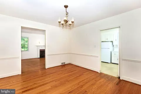 323 Broadmoor Rd, Baltimore, MD 21212 photo 8