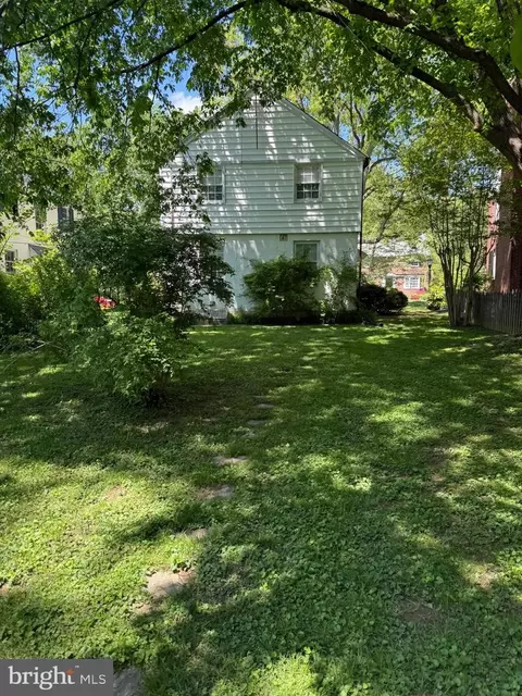 323 Broadmoor Rd, Baltimore, MD 21212 photo 2