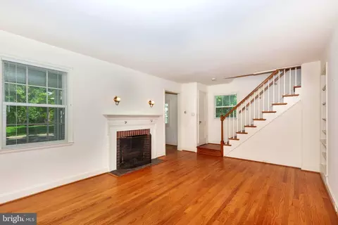 323 Broadmoor Rd, Baltimore, MD 21212 photo 4