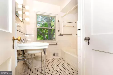 323 Broadmoor Rd, Baltimore, MD 21212 photo 20