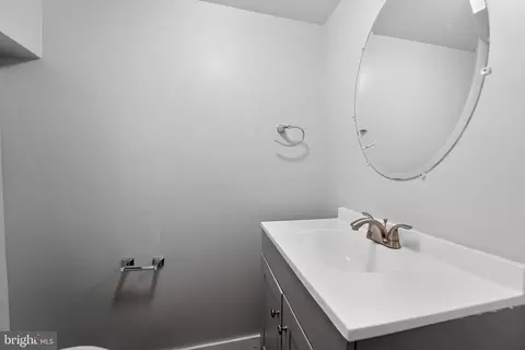 Bath - 1015 Witherspoon Rd, Baltimore, MD 21212 photo 2 of 2