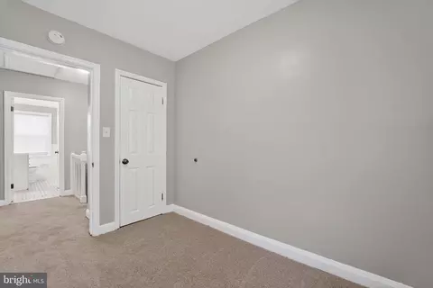 Entry Way - 1015 Witherspoon Rd, Baltimore, MD 21212 photo 5 of 8