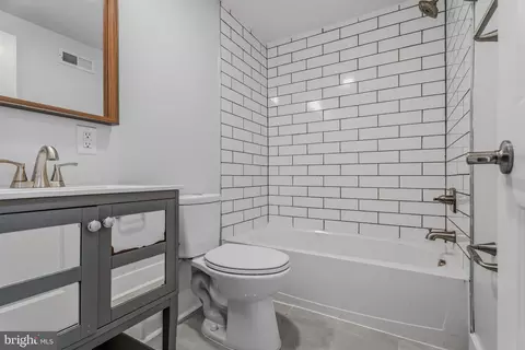 Bath - 1748 S Hanover St, Baltimore, MD 21230 photo 4 of 4