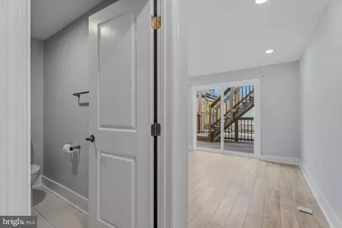 Entry Way - 1748 S Hanover St, Baltimore, MD 21230 photo 8 of 8