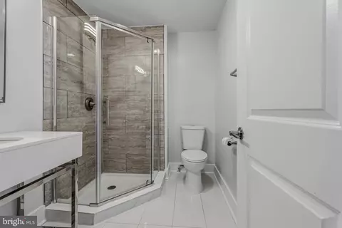 Bath - 1748 S Hanover St, Baltimore, MD 21230 photo 3 of 4