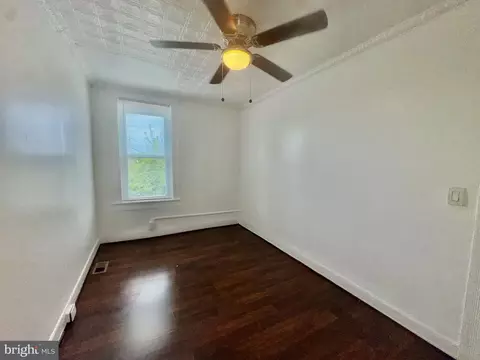 Bedroom - 6 Wheeler Ave, Baltimore, MD 21223 photo 4 of 6