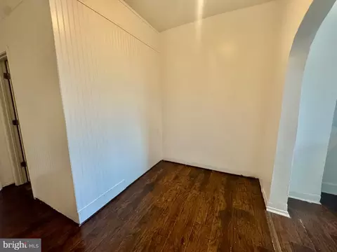 Entry Way - 6 Wheeler Ave, Baltimore, MD 21223 photo 3 of 6