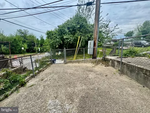Exterior - 6 Wheeler Ave, Baltimore, MD 21223 photo 2 of 2