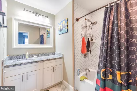 Bath - 610 Archer St, Baltimore, MD 21230 photo 2 of 2