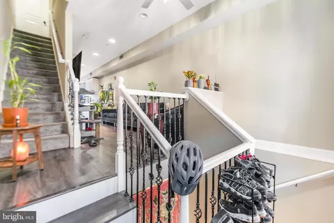 Entry Way - 610 Archer St, Baltimore, MD 21230 photo 1 of 8
