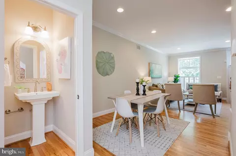 Entry Way - 3013 Eastern Ave, Baltimore, MD 21224 photo 2 of 10