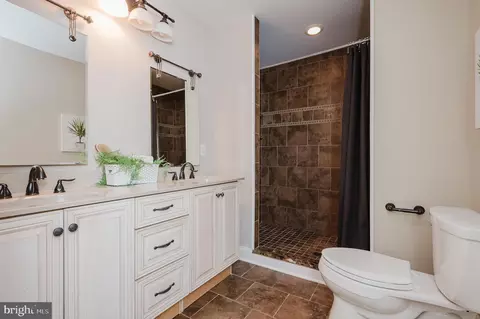 Bath - 3013 Eastern Ave, Baltimore, MD 21224 photo 1 of 5
