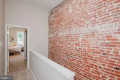 Entry Way - 3013 Eastern Ave, Baltimore, MD 21224 photo 5 of 10