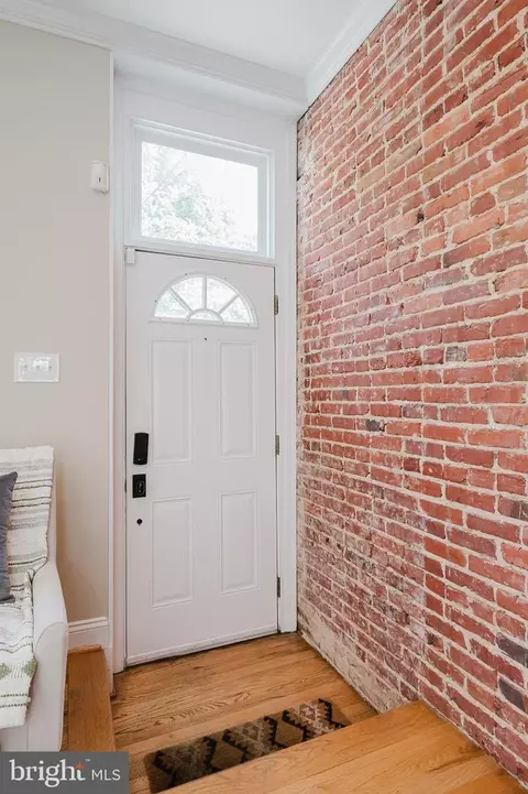 Entry Way - 3013 Eastern Ave, Baltimore, MD 21224 photo 1 of 10