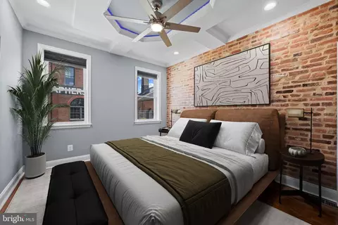 Bedroom - 2103 E Chase St, Baltimore, MD 21213 photo 2 of 5