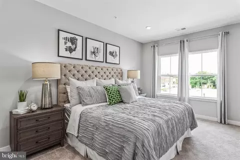 Bedroom - 2244 Waterfront Way, Baltimore, MD 21230 photo 1 of 4