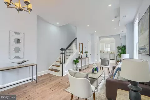 Entry Way - 427 E 27th St, Baltimore, MD 21218 photo 3 of 8