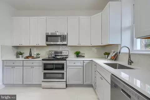 Kitchen - 427 E 27th St, Baltimore, MD 21218 photo 1 of 1