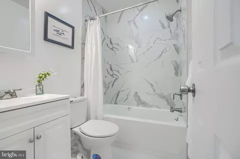 Bath - 427 E 27th St, Baltimore, MD 21218 photo 4 of 4