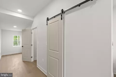 Entry Way - 124 N Mount St, Baltimore, MD 21223 photo 12 of 14