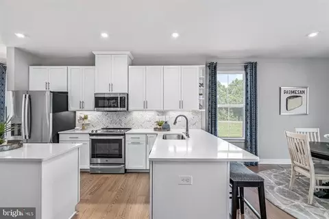 Kitchen - 2248 Wenburn St, Baltimore, MD 21230 photo 4 of 6