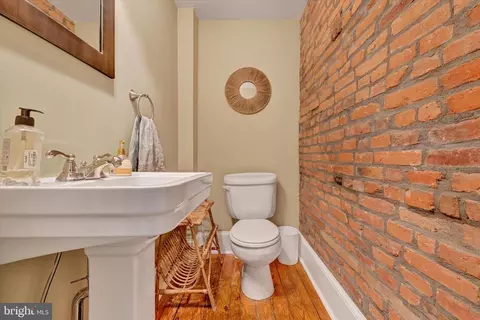Bath - 128 W Ostend St, Baltimore, MD 21230 photo 1 of 3