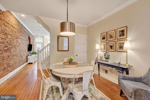Dining - 128 W Ostend St, Baltimore, MD 21230 photo 2 of 2