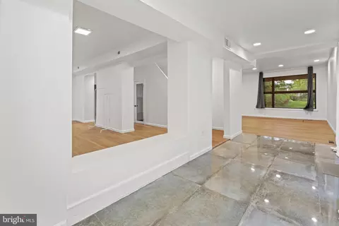 Entry Way - 6314 Brook Ave, Baltimore, MD 21206 photo 4 of 4