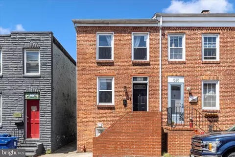 922 S Decker Ave, Baltimore, MD 21224