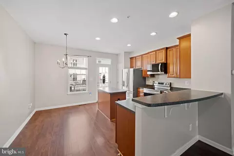 Other - 722 S Macon St, Baltimore, MD 21224 photo 2 of 4