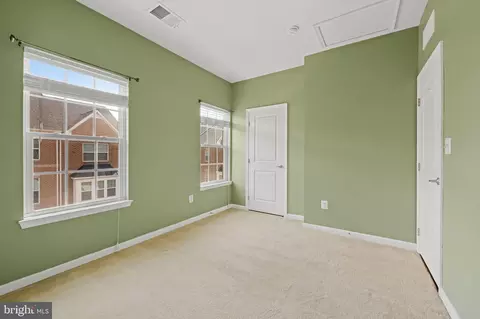Bedroom - 722 S Macon St, Baltimore, MD 21224 photo 4 of 4
