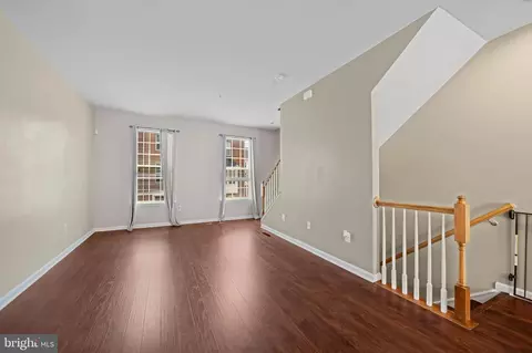 Living - 722 S Macon St, Baltimore, MD 21224 photo 1 of 5