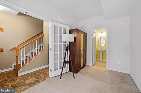 Entry Way - 722 S Macon St, Baltimore, MD 21224 photo 2 of 3