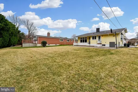 Exterior - 3309 Olympia Ave, Baltimore, MD 21215 photo 5 of 8