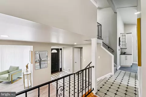 Entry Way - 3309 Olympia Ave, Baltimore, MD 21215 photo 3 of 3