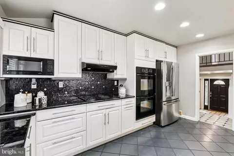 Kitchen - 3309 Olympia Ave, Baltimore, MD 21215 photo 1 of 8