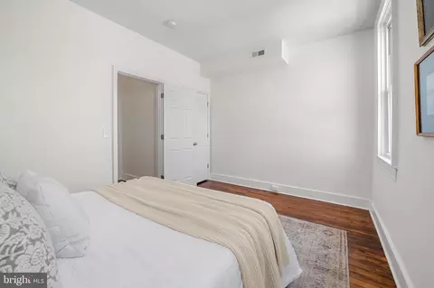 Bedroom - 517 E 35th St, Baltimore, MD 21218 photo 4 of 6