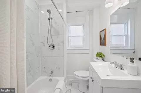 Bath - 517 E 35th St, Baltimore, MD 21218 photo 1 of 2