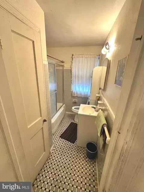 4020 Mortimer Ave, Baltimore, MD 21215 photo 20