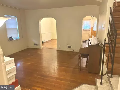 4020 Mortimer Ave, Baltimore, MD 21215 photo 13