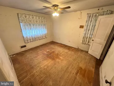 4020 Mortimer Ave, Baltimore, MD 21215 photo 21
