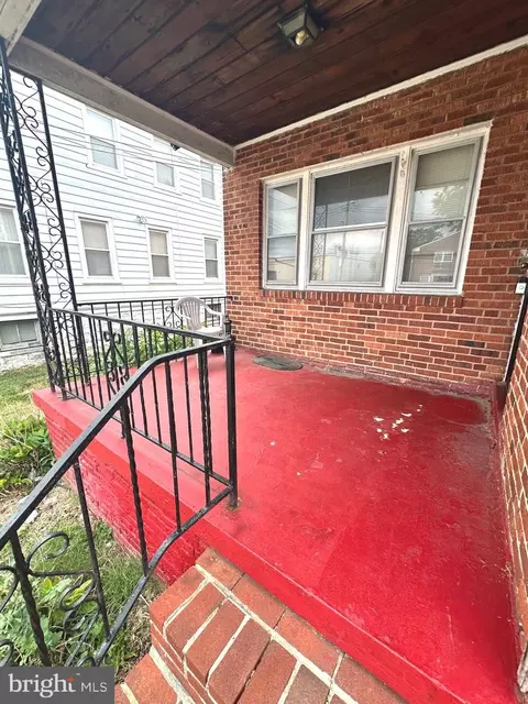4020 Mortimer Ave, Baltimore, MD 21215 photo 3