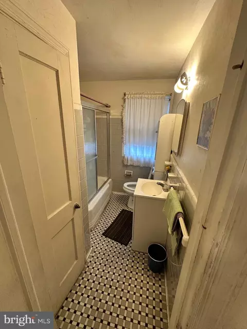 4020 Mortimer Ave, Baltimore, MD 21215 photo 20