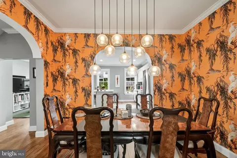 Dining - 815 Brooks Ln, Baltimore, MD 21217 photo 1 of 2