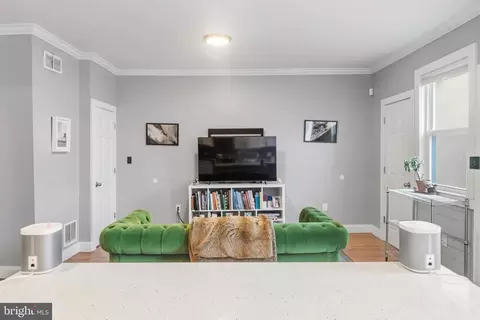 Other - 815 Brooks Ln, Baltimore, MD 21217 photo 2 of 11