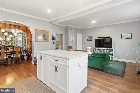 Other - 815 Brooks Ln, Baltimore, MD 21217 photo 3 of 11