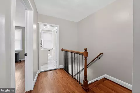 Entry Way - 1018 W 43rd St, Baltimore, MD 21211 photo 7 of 10