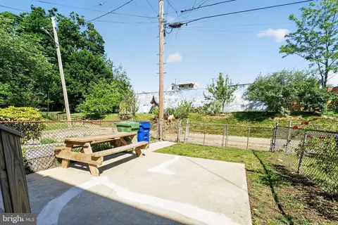 Exterior - 1018 W 43rd St, Baltimore, MD 21211 photo 3 of 3