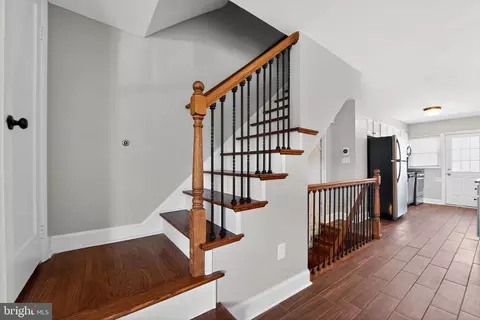 Entry Way - 1018 W 43rd St, Baltimore, MD 21211 photo 1 of 10
