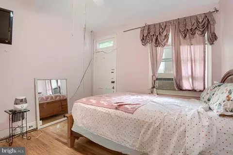 Bedroom - 2807 E Biddle St, Baltimore, MD 21213 photo 1 of 3